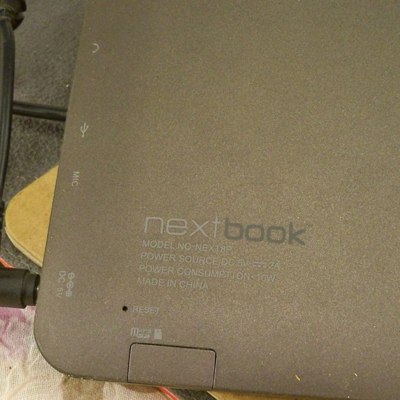 Nextbook Premium 8HD 2.81GB, *Wi-Fi, 8x6"in - *Padded Cover Red - Picture 6 of 8